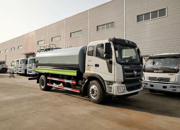 福田瑞沃15方灑水車(chē).jpg